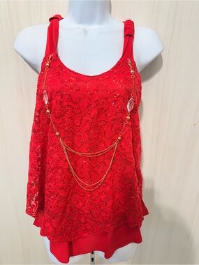 Chic Bright Red Lace Overlay Tank Top with Decorative Necklace